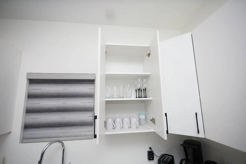 Comfortable Home Near Airport Winnipeg